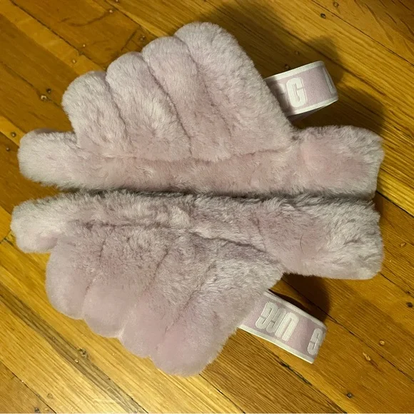 UGG Uggs pink violet sheepskin fluff yeah slides slippers sandals size 6 67 - Picture 3 of 6